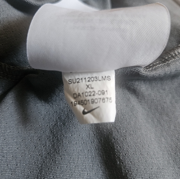 Nike Grey Fitted Tank Top Size Youth XL - Picture 4 of 12